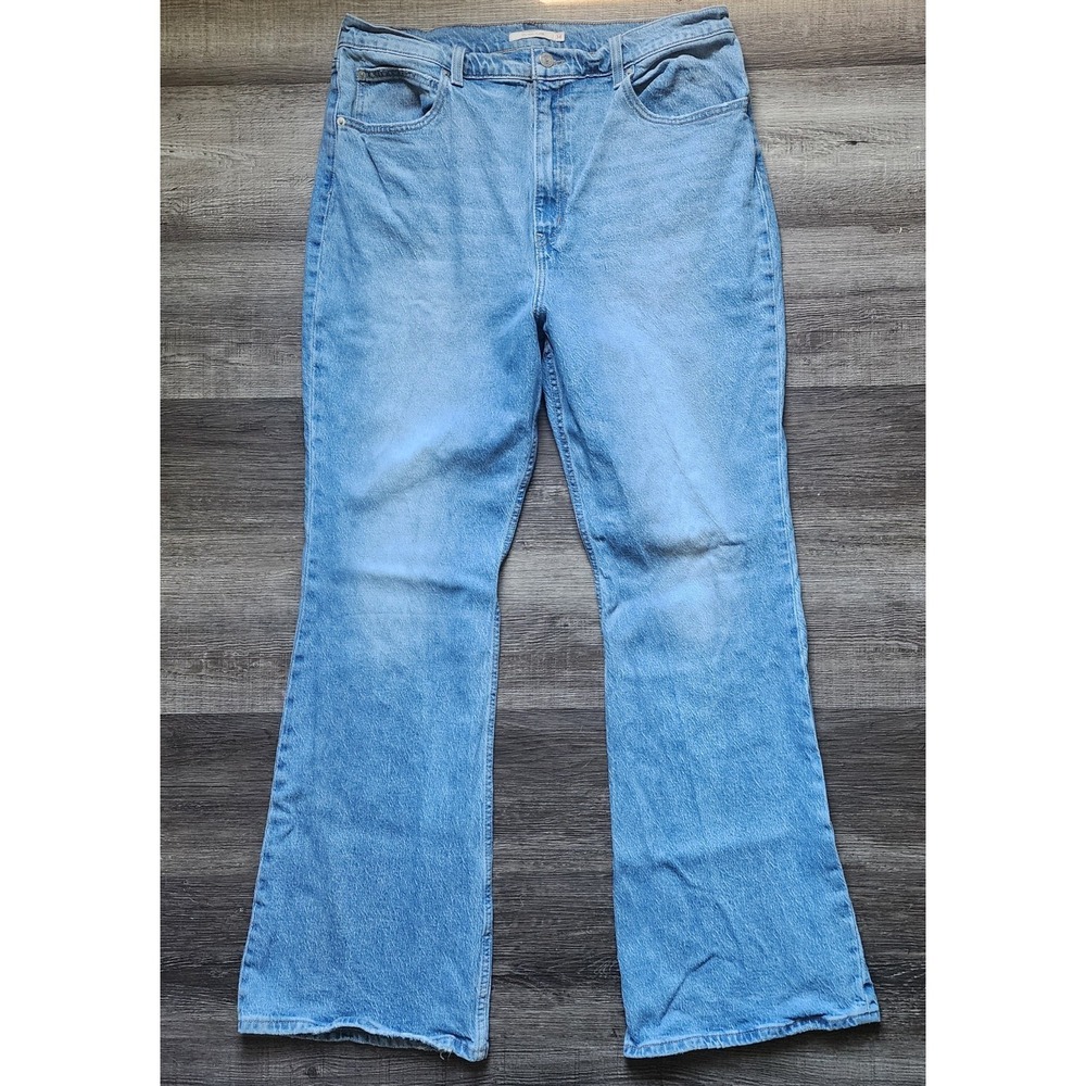 Levis Premium 70s High Flare Womens Jeans Light Wash Blue Denim Size 34